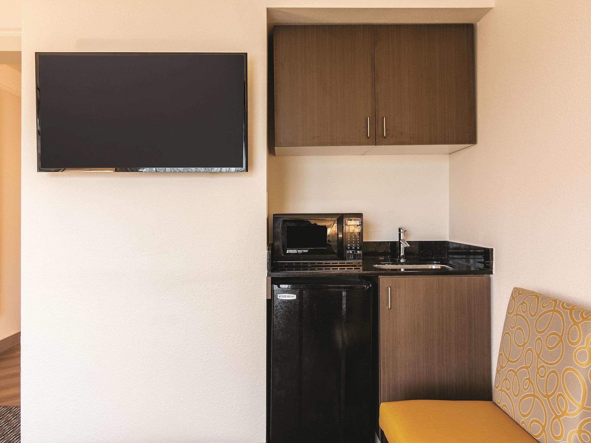 Hotel La Quinta By Wyndham Shreveport Airport Esterno foto