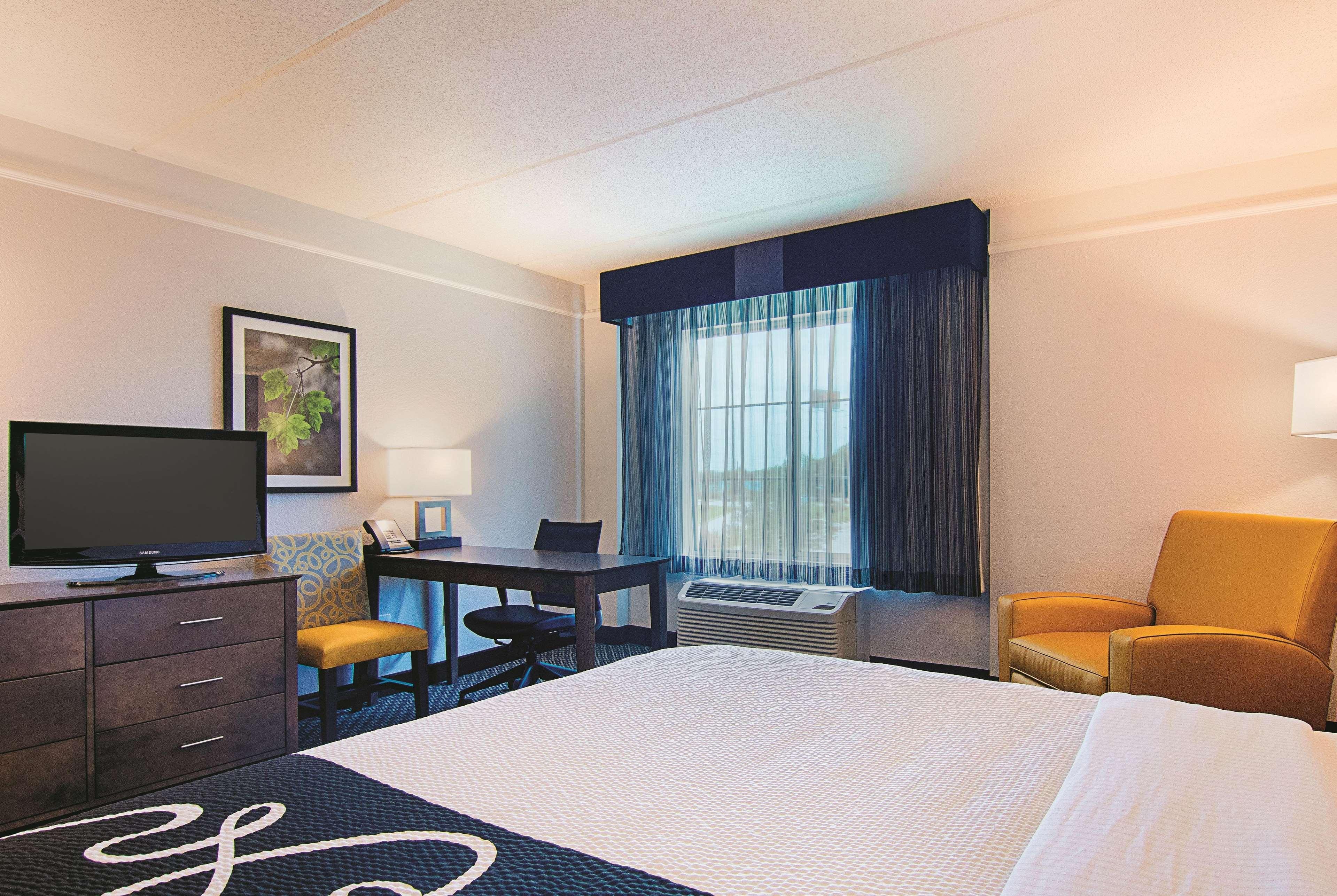 Hotel La Quinta By Wyndham Shreveport Airport Esterno foto